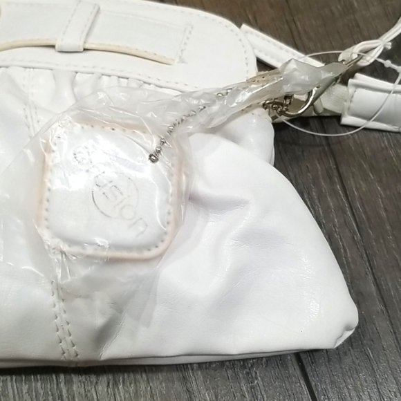 D-Fusion Small Crossbody Purse - Picture 2 of 3